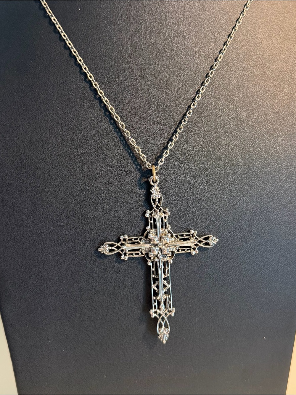VTG ART Arthur Pepper Elegant Silver Filigree Cross Pendant Necklace